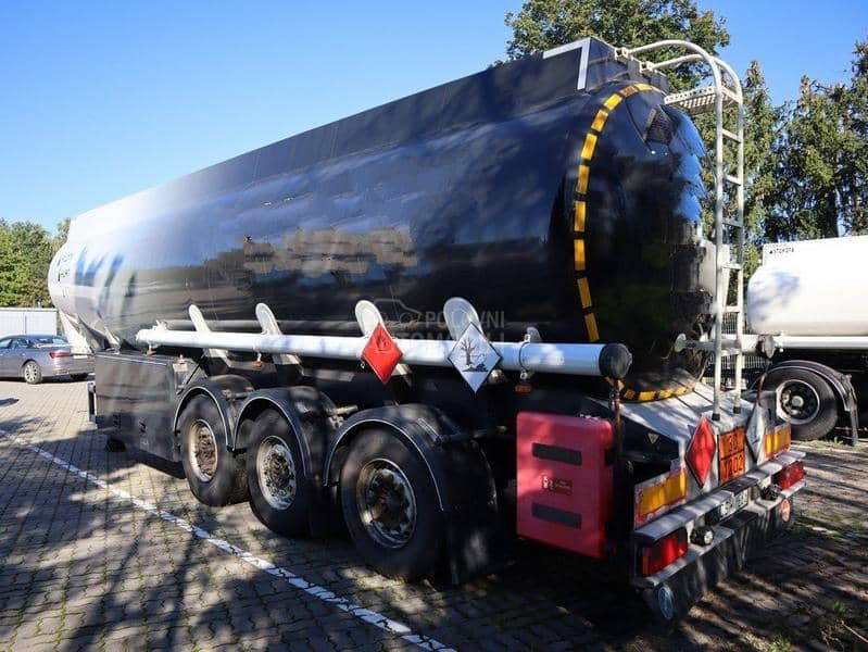 Schwarzmuller Stokota gorivo ADR