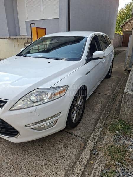 Ford Mondeo 2013. god. -  kompletan auto u delovima
