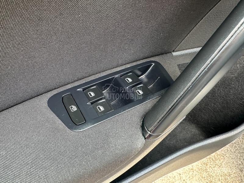 Volkswagen Golf 7 1.6 VEL/SERVIS