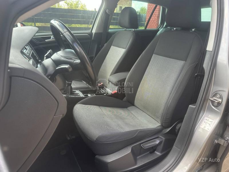 Volkswagen Golf 7 1.6 VEL/SERVIS