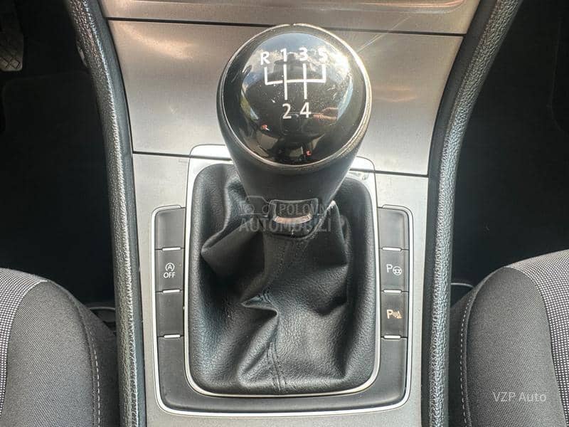 Volkswagen Golf 7 1.6 VEL/SERVIS