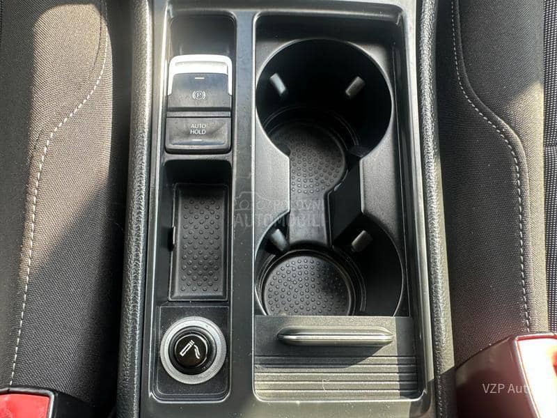 Volkswagen Golf 7 1.6 VEL/SERVIS