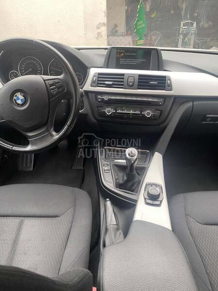 BMW 320 320i X DRIVE