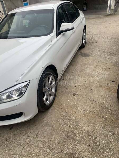 BMW 320 320i X DRIVE