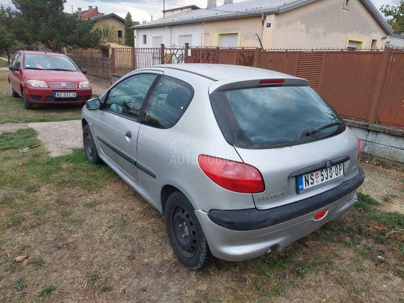 Peugeot 206 