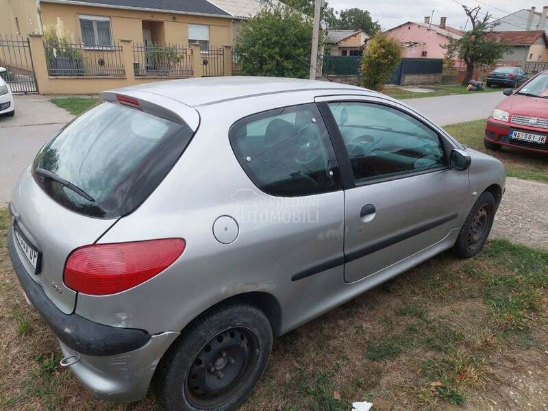 Peugeot 206 