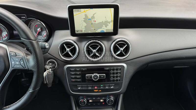 Mercedes Benz GLA 220 A.U.T.O.M.A.T  C.H