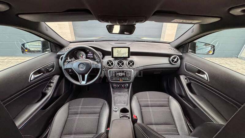 Mercedes Benz GLA 220 A.U.T.O.M.A.T  C.H