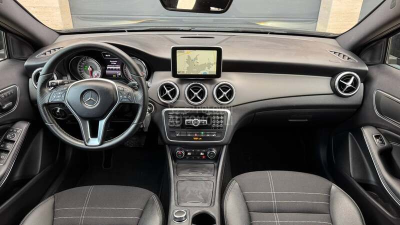 Mercedes Benz GLA 220 A.U.T.O.M.A.T  C.H