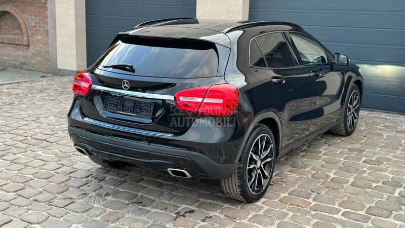 Mercedes Benz GLA 220 A.U.T.O.M.A.T  C.H