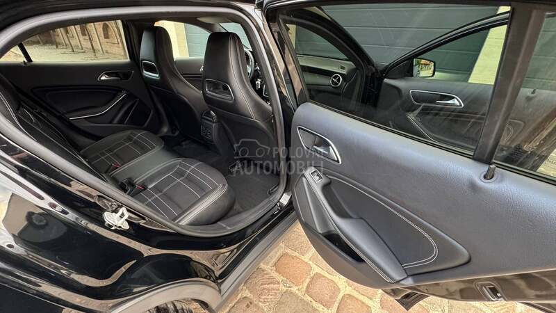 Mercedes Benz GLA 220 A.U.T.O.M.A.T  C.H