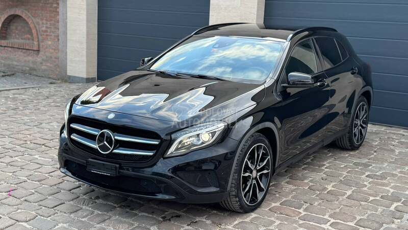 Mercedes Benz GLA 220 A.U.T.O.M.A.T  C.H