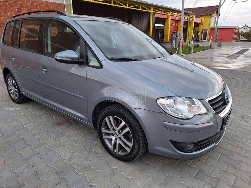 Volkswagen Touran CNG