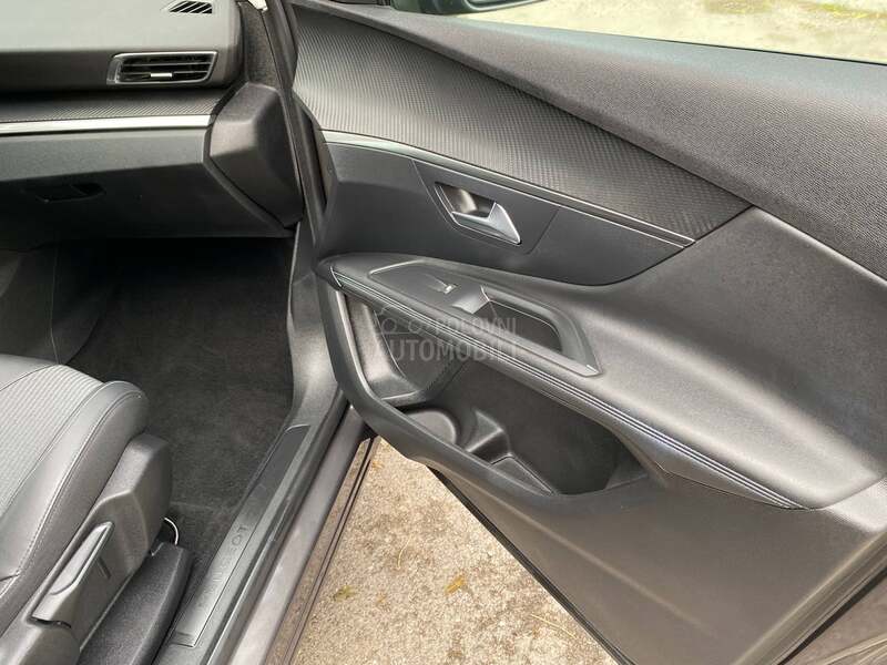 Peugeot 3008 67.000 k.m.