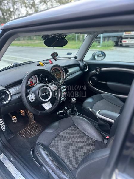 MINI Cooper S 1.6 Turbo