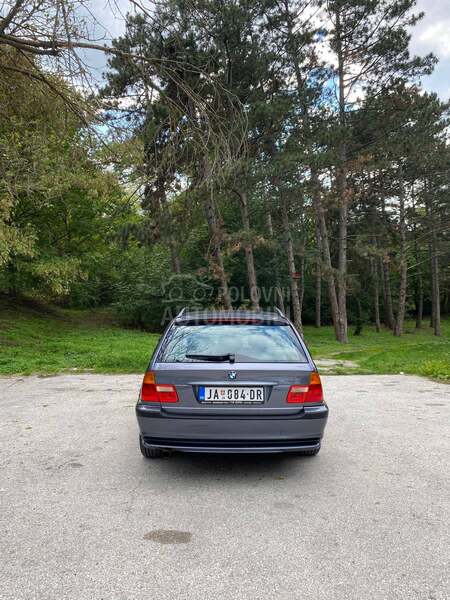 BMW 318 