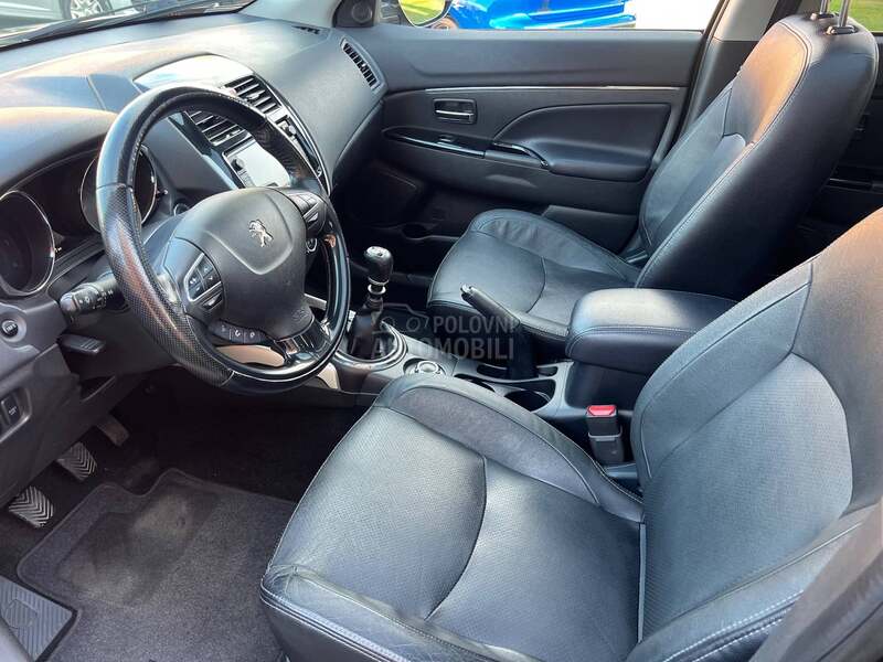 Peugeot 4008 ALLURE  CH 4X4