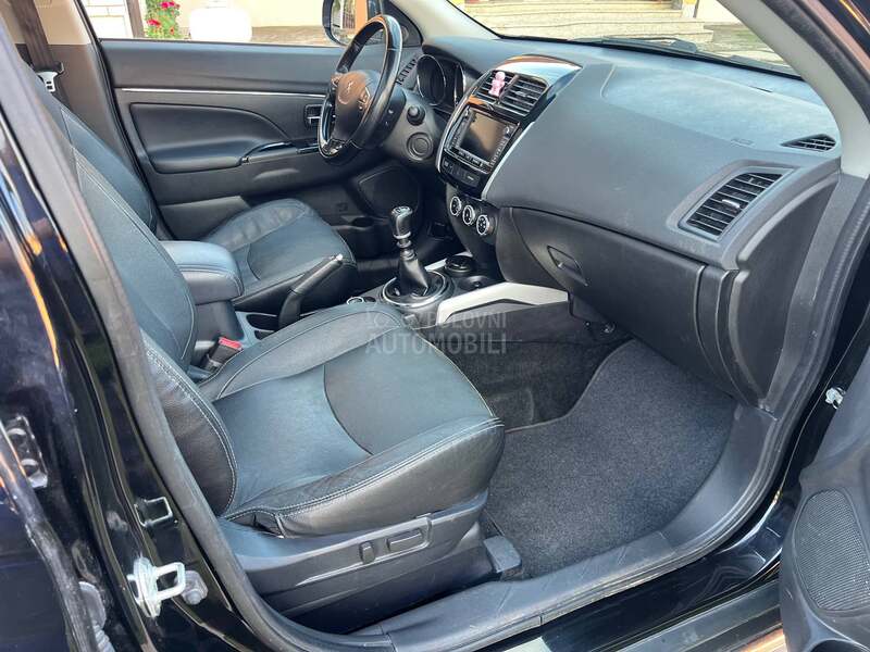 Peugeot 4008 ALLURE  CH 4X4