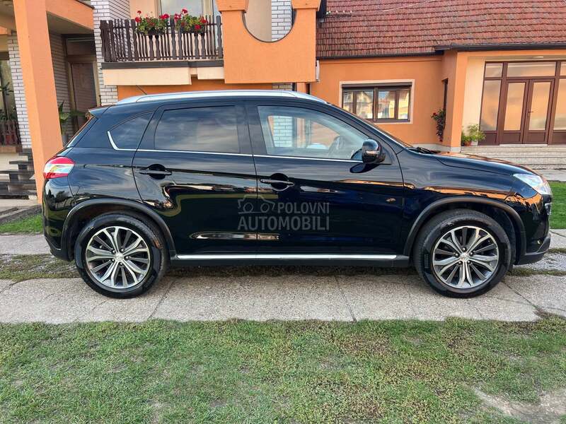Peugeot 4008 ALLURE  CH 4X4