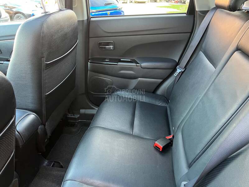 Peugeot 4008 ALLURE  CH 4X4