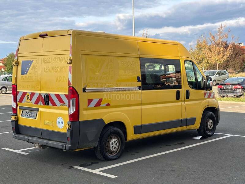 Peugeot Boxer 2.2 HDi 7 sedista