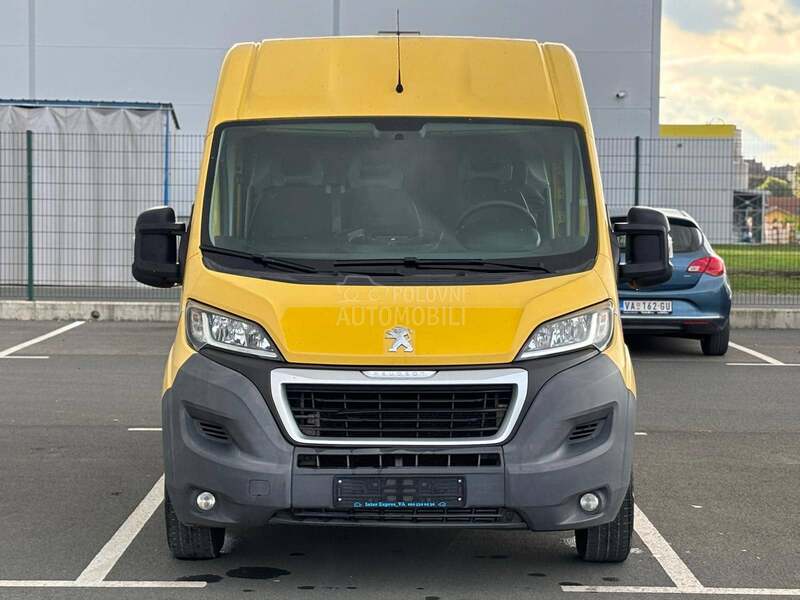 Peugeot Boxer 2.2 HDi 7 sedista
