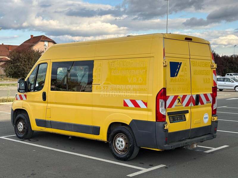 Peugeot Boxer 2.2 HDi 7 sedista