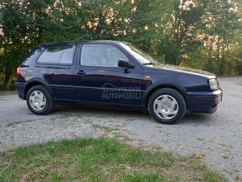 Volkswagen Golf 3 1.4 B E N Z I N