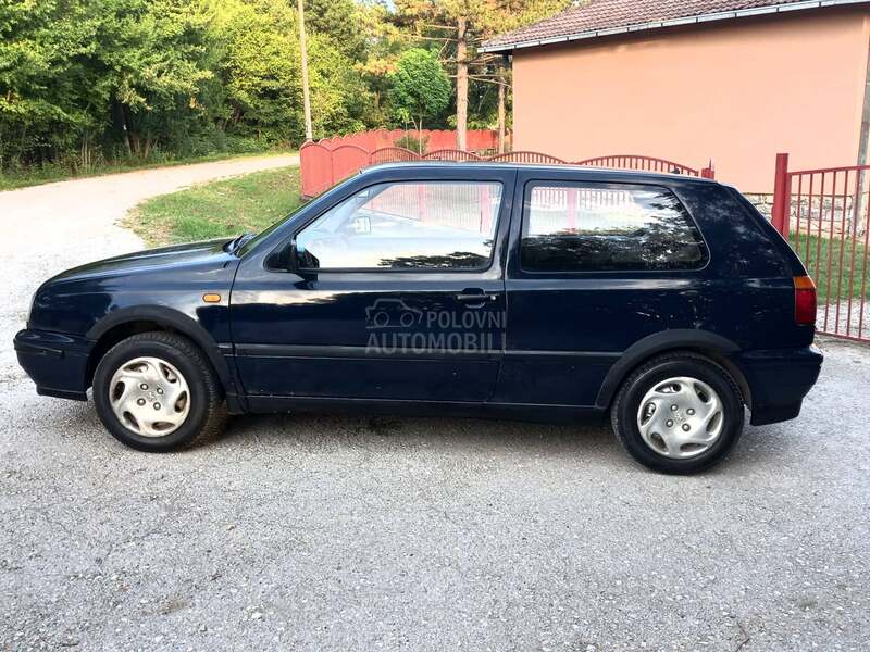 Volkswagen Golf 3 1.4 B E N Z I N