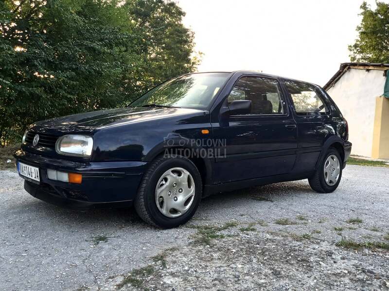 Volkswagen Golf 3 1.4 B E N Z I N