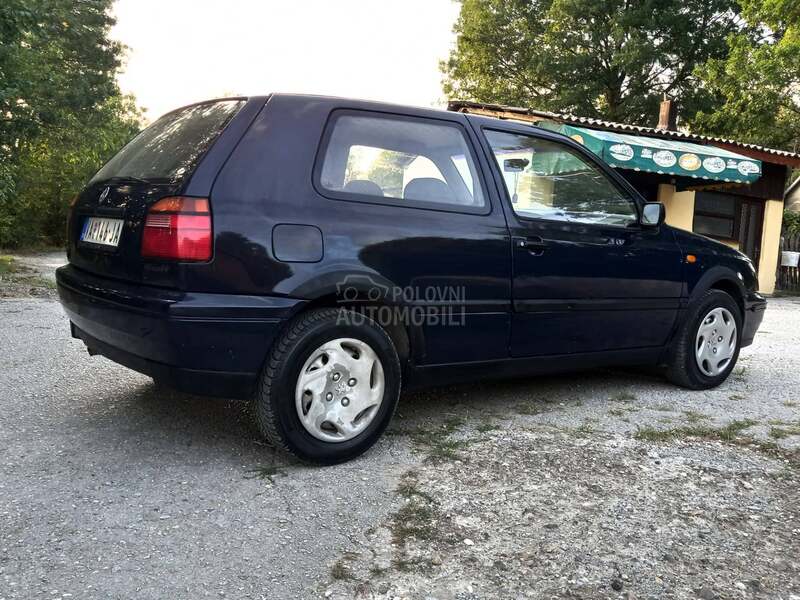 Volkswagen Golf 3 1.4 B E N Z I N