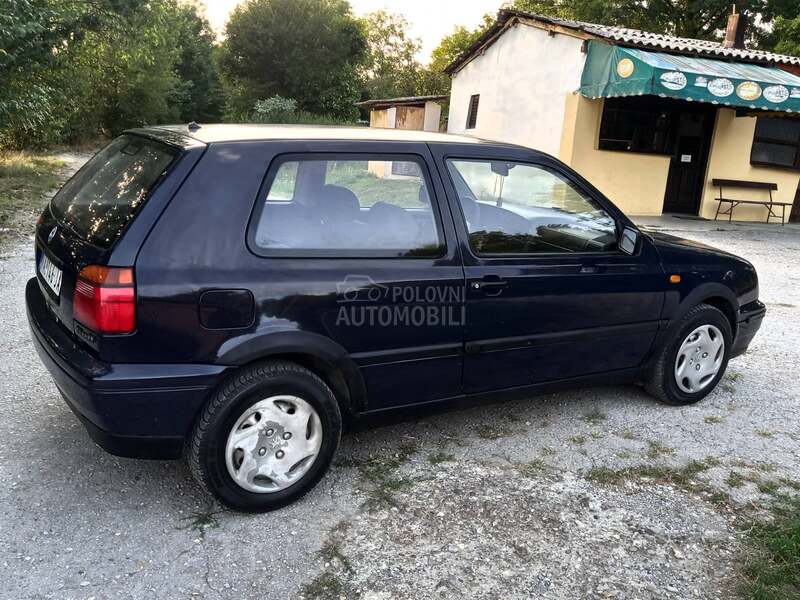 Volkswagen Golf 3 1.4 B E N Z I N