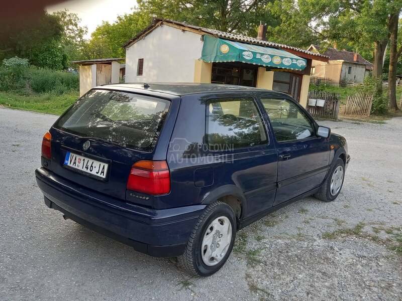 Volkswagen Golf 3 1.4 B E N Z I N
