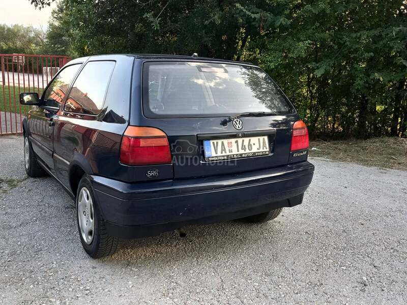 Volkswagen Golf 3 1.4 B E N Z I N