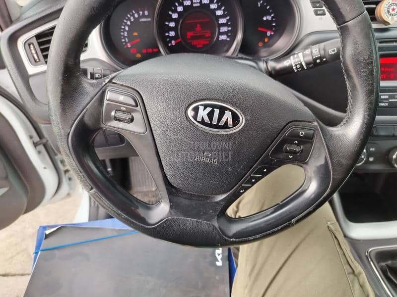 Kia cee`d sw 1.4