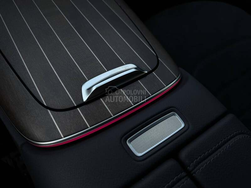 Mercedes Benz E 220 D/DIGITAL/AMG/20