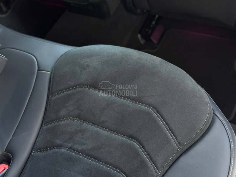 Mercedes Benz E 220 D/DIGITAL/AMG/20