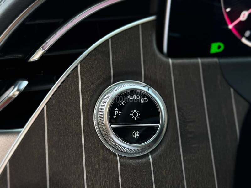 Mercedes Benz E 220 D/DIGITAL/AMG/20