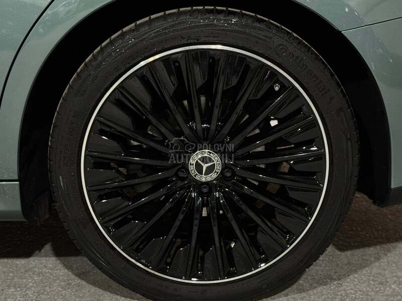 Mercedes Benz E 220 D/DIGITAL/AMG/20