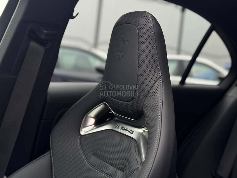 Mercedes Benz C 63 AMG SePERFORMANCE/F1/680