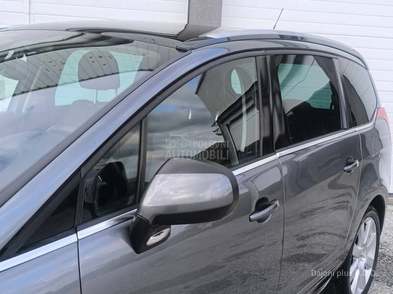 Peugeot 5008 1.6 HDI