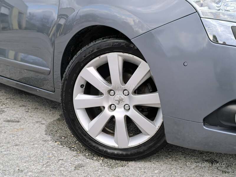 Peugeot 5008 1.6 HDI