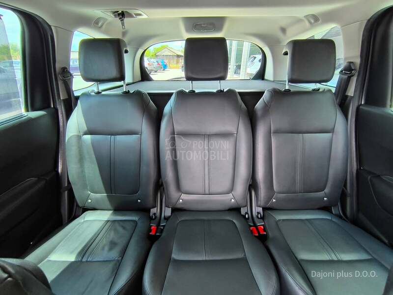 Peugeot 5008 1.6 HDI
