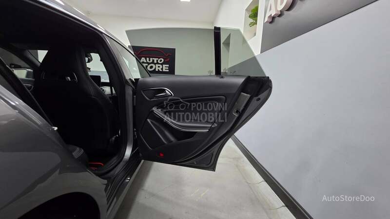 Mercedes Benz CLA 180 Shooting Brake 