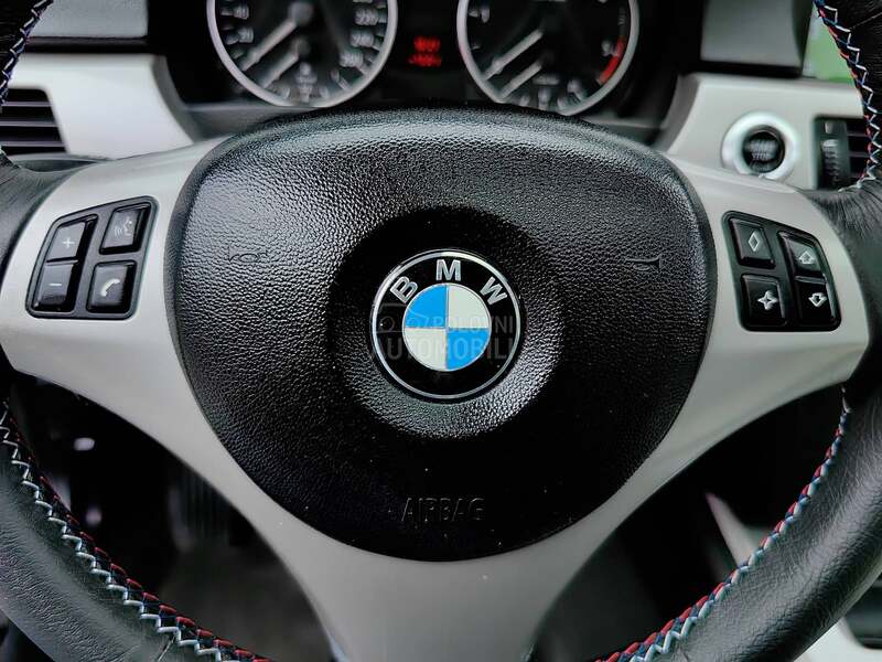 BMW 320 M / XEN0-NAVl-SIBER
