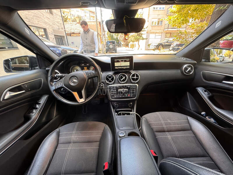 Mercedes Benz A 180 