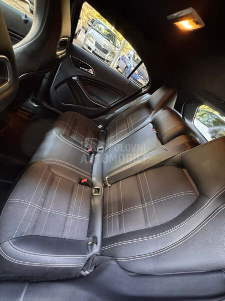 Mercedes Benz A 180 