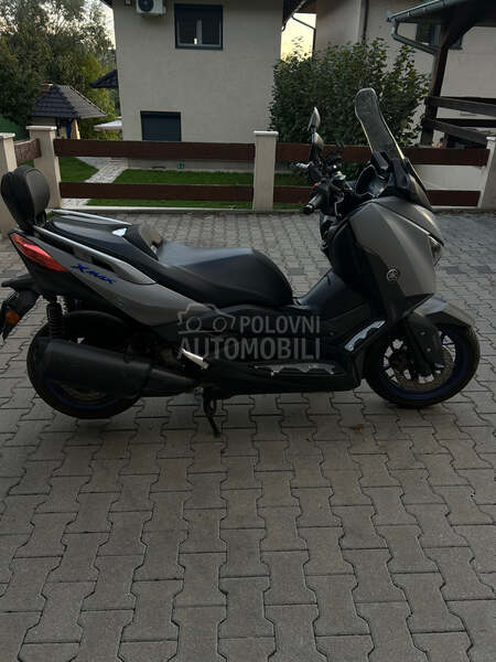 Yamaha Xmax 300