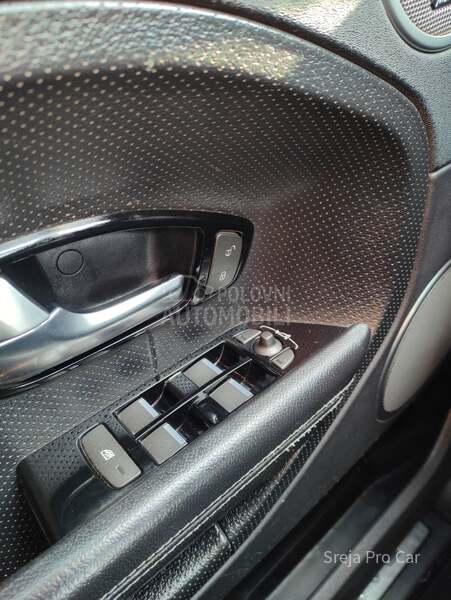 Land Rover Range Rover Evoque FUL LED NAV1