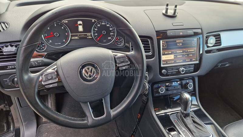 Volkswagen Touareg 3.0 TDI V6 N.O.V.